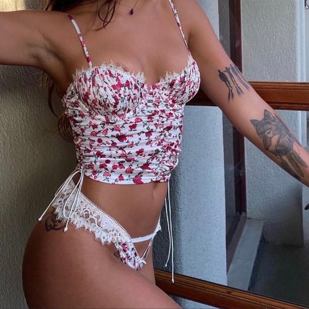 For Love & Lemons Melrose Floral Lace Trim Cut-Out Back White & Red Bustier Top